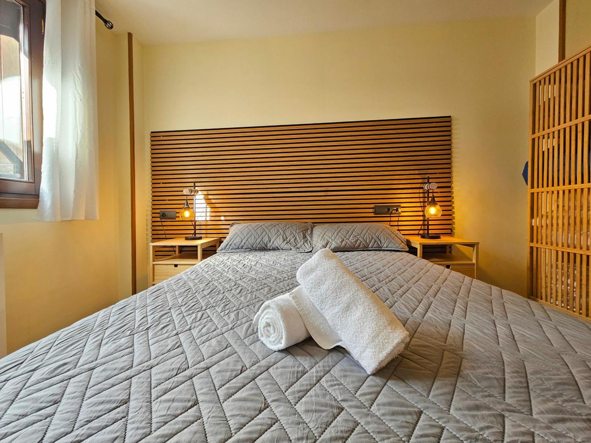 Apartamentos Escarrilla Suites 3000 Экстерьер фото